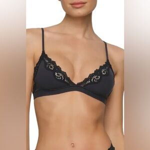 SKIMS FITS EVERYBODY LACE TRIANGLE BRALETTE ONYX SMALL